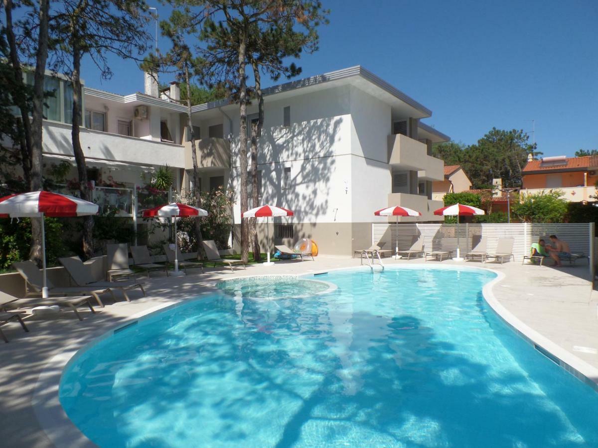 Residence Melograno Bibione Eksteriør billede